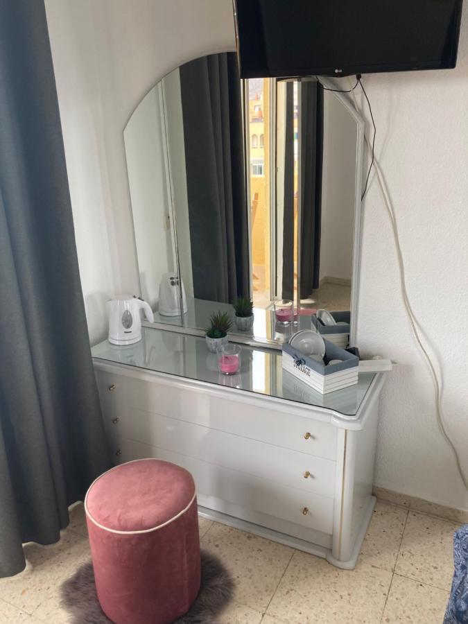 Preciosas Habitaciones En La Casa De May Arona  Dış mekan fotoğraf